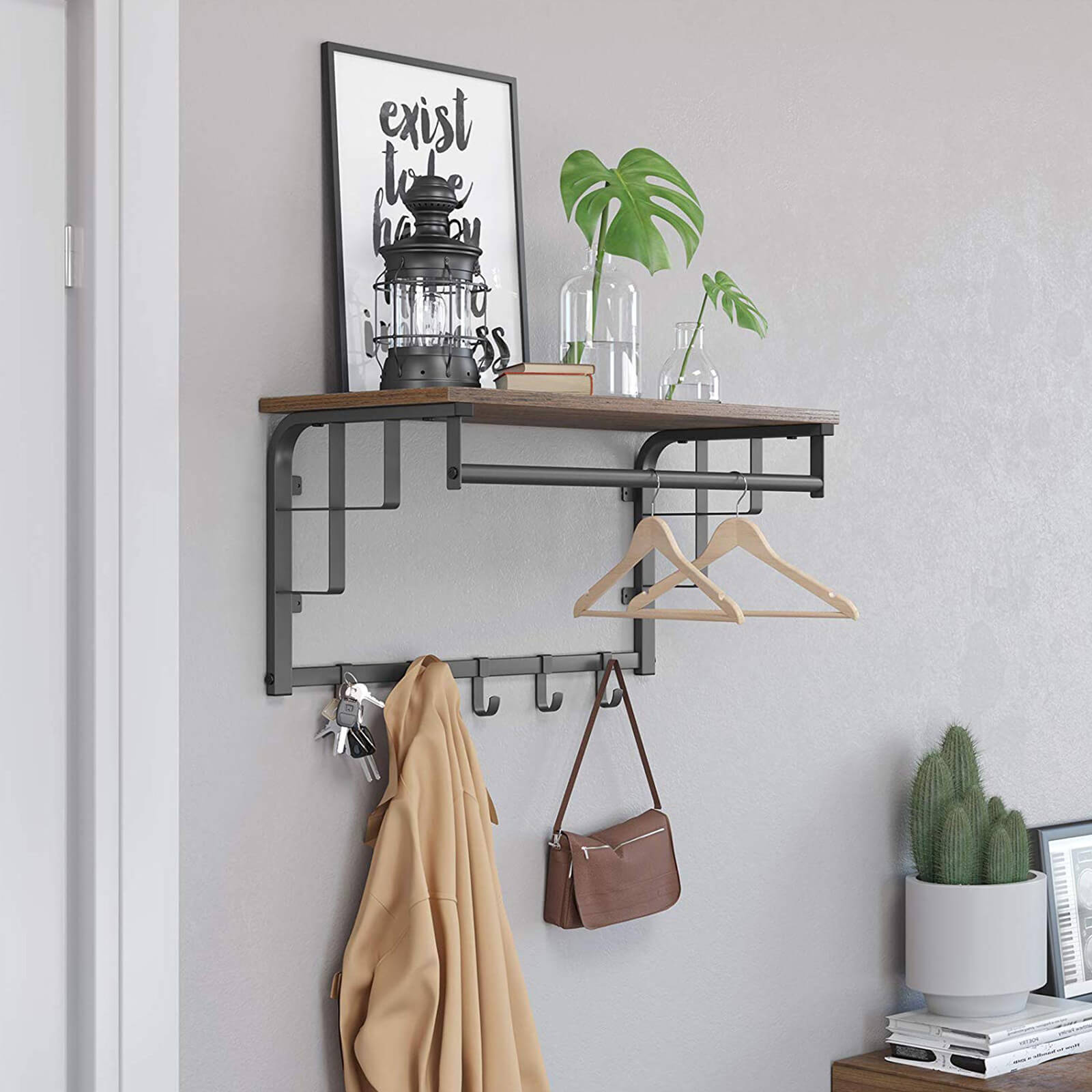 Industrie-Design Wandgarderobe